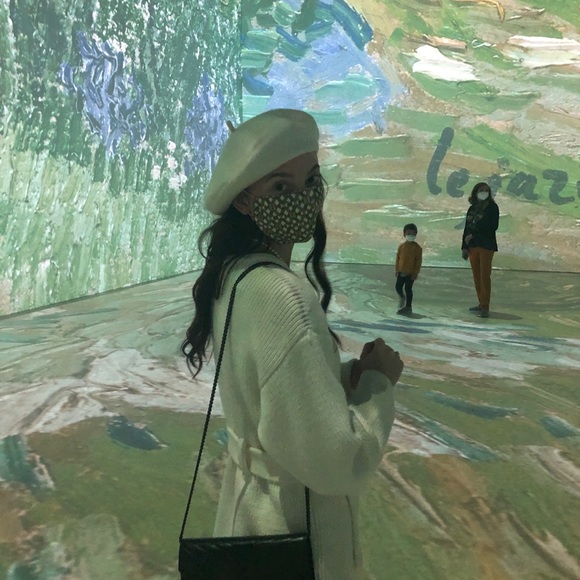 Meet your Posher, Laura - Picture 14 of 14